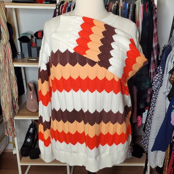 Suvimuga White Oversized Sweater w/ Fall Stripes - Picture 5 of 9